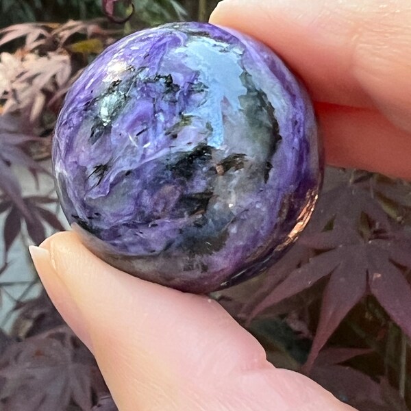 Charoite Crystal Ball AAA+ : Unconditional Love / Transformation 21 30mm