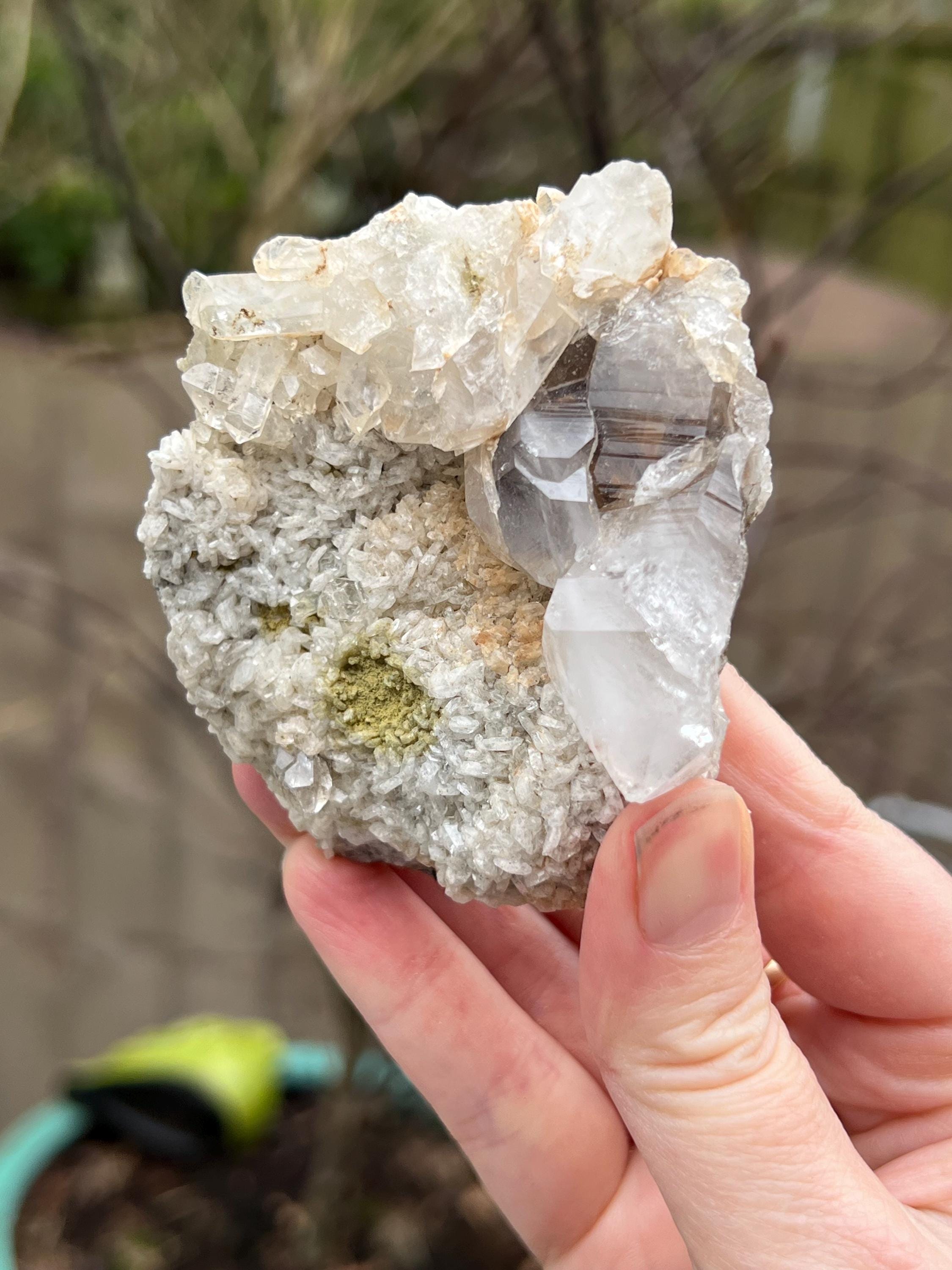 ブルッカイトとヒマラヤ水晶クラスター AM112 - Etsy 日本