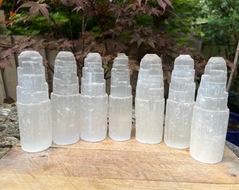 Torre de cristal de selenita montaña 15 cm