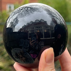 Black Obsidian Large Crystal Ball 80mm : Healing Stone for the Base Chakra / Powerful / Creative / Protective AAA+
