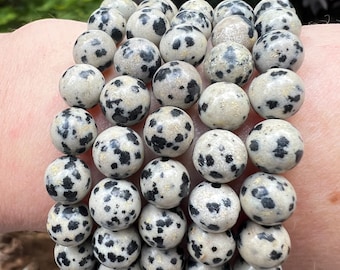 Dalmatisk jaspis 8 mm runda pärlor, naturlig kristall ädelsten, elastiskt stretcharmband av hög kvalitet