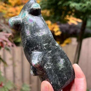 Rubiner i nefritjade Himalaya Freeform AAA+ 465g 6