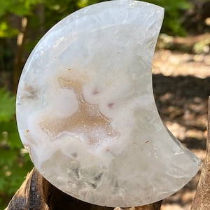 Druzy Agate Moon AAA+ Confidence : Strengthening Rainbow 7 316g