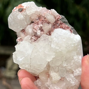 Pink and White Apophyllite Stillbite Cluster Bed Geode Crystal AAA+ 85 244g