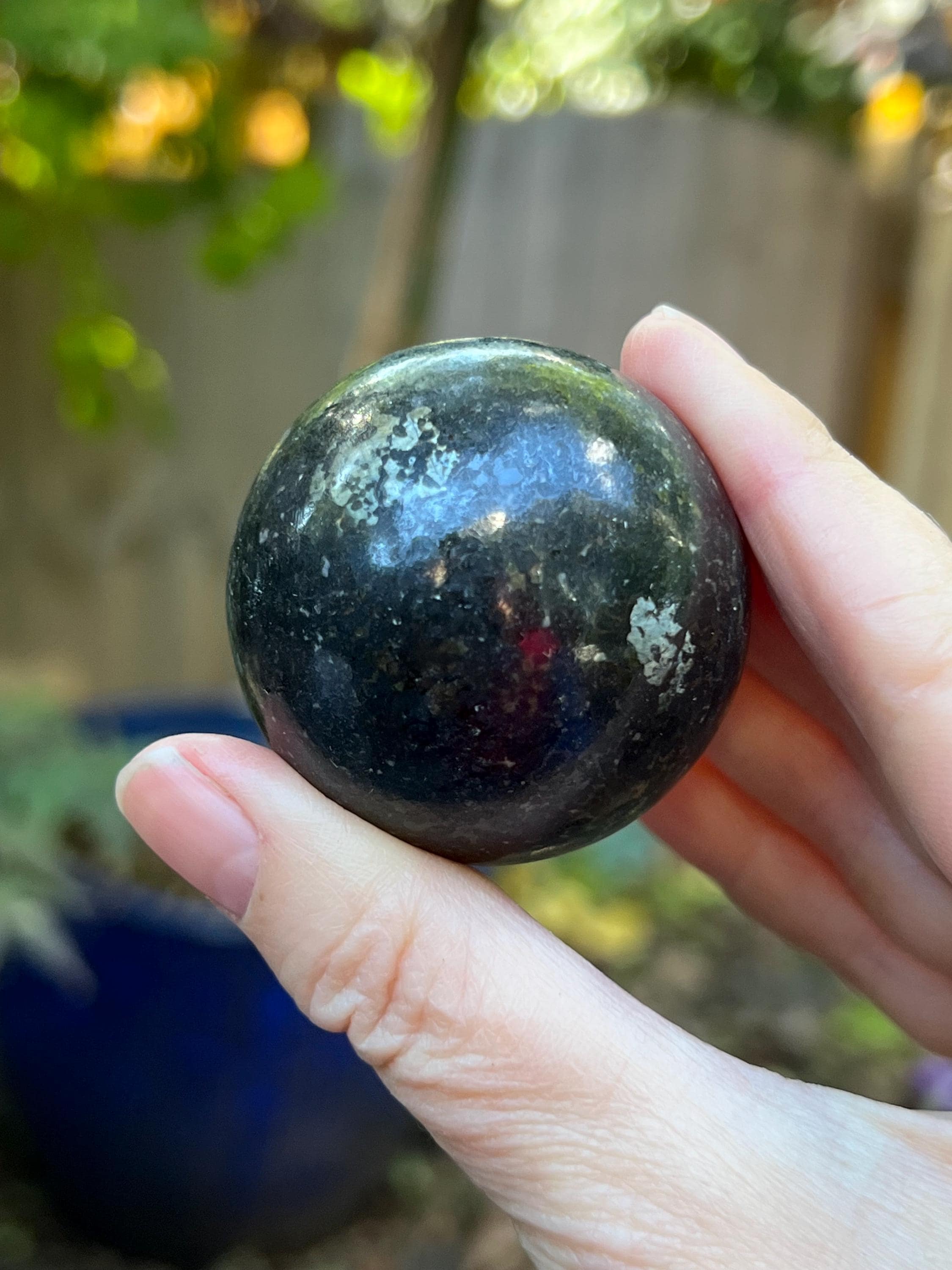 ヌーマイト水晶玉 135g 44mm 直径35 - Etsy 日本