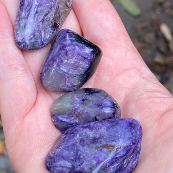 Large Charoite Tumblestone AAA+ : Unconditional Love / Transformation 40mm plus