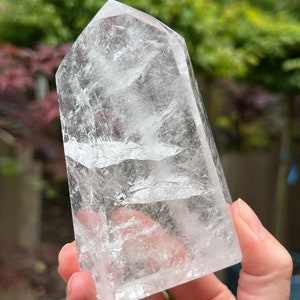 Clear Quartz Point Wand Brazilian AAA+ : Master Healer Clarity Rainbows 110