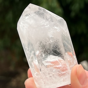 Clear Quartz Point Wand Brazilian AAA+ : Master Healer Clarity with Phantom 3