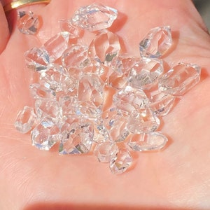 Herkimer Diamond Crystals 5g Approx 30/50 Crystals image 9
