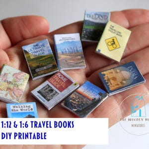 Reisebücher DIY Miniatur Printables in den Größen 12 und 16 für die Aufbewahrung im Puppenhaus