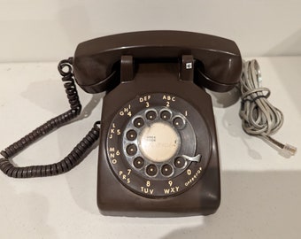 Téléphone de bureau fixe vintage ITT Stromberg Carlson à cadran rotatif - téléphones anciens