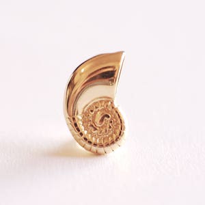 Shiny Gold Sea Snail Swirl Shell Charm Pendant- Vermeil 22k Gold Plated, Ocean Beach Conch Seashell Charm, Hermit Crab Shell, Nautilus, 358