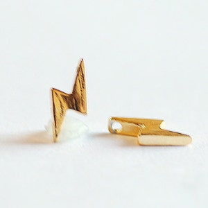 Shiny Vermeil Gold Lightning Bolt Charm- 22k gold plated Sterling Silver Lightning Thunder Bolt Beads Charm, Tiny Small Thunder Bolt, 311