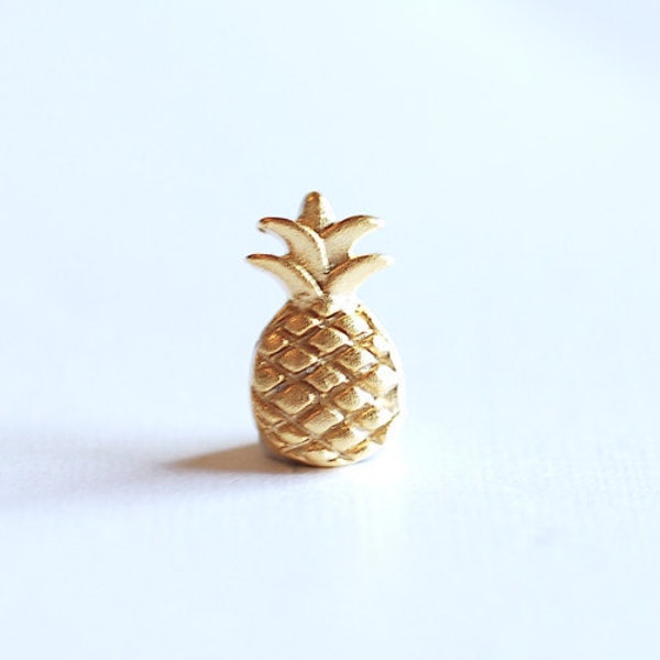 Matte Vermeil Gold Pineapple Charm Pendant- 18k gold over Sterling Silver Pineapple, Hawaiian Pineapple Pendant, Gold Pine cone Charm, 284