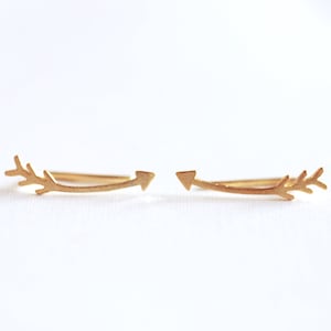Matte Vermeil Gold Arrow Earring Climber Ear Cuff- Gold Arrow Earrings, Gold Arrow Earring Crawler, Curved Arrow Earring, Ear Jacket, 281