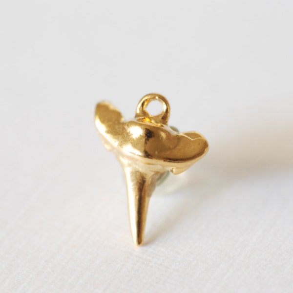 Shiny Vermeil Gold Shark Tooth Charm- 18k gold plated over Sterling Silver, Gold Shark Tooth, Tiny Gold Shark Teeth Tooth, Beach Charms 94