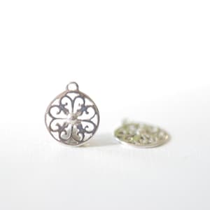925 Sterling Silver Round filigree Charm, silver filigree charm or pendant,  filigree flower circle connector charm, Round disc connector,79