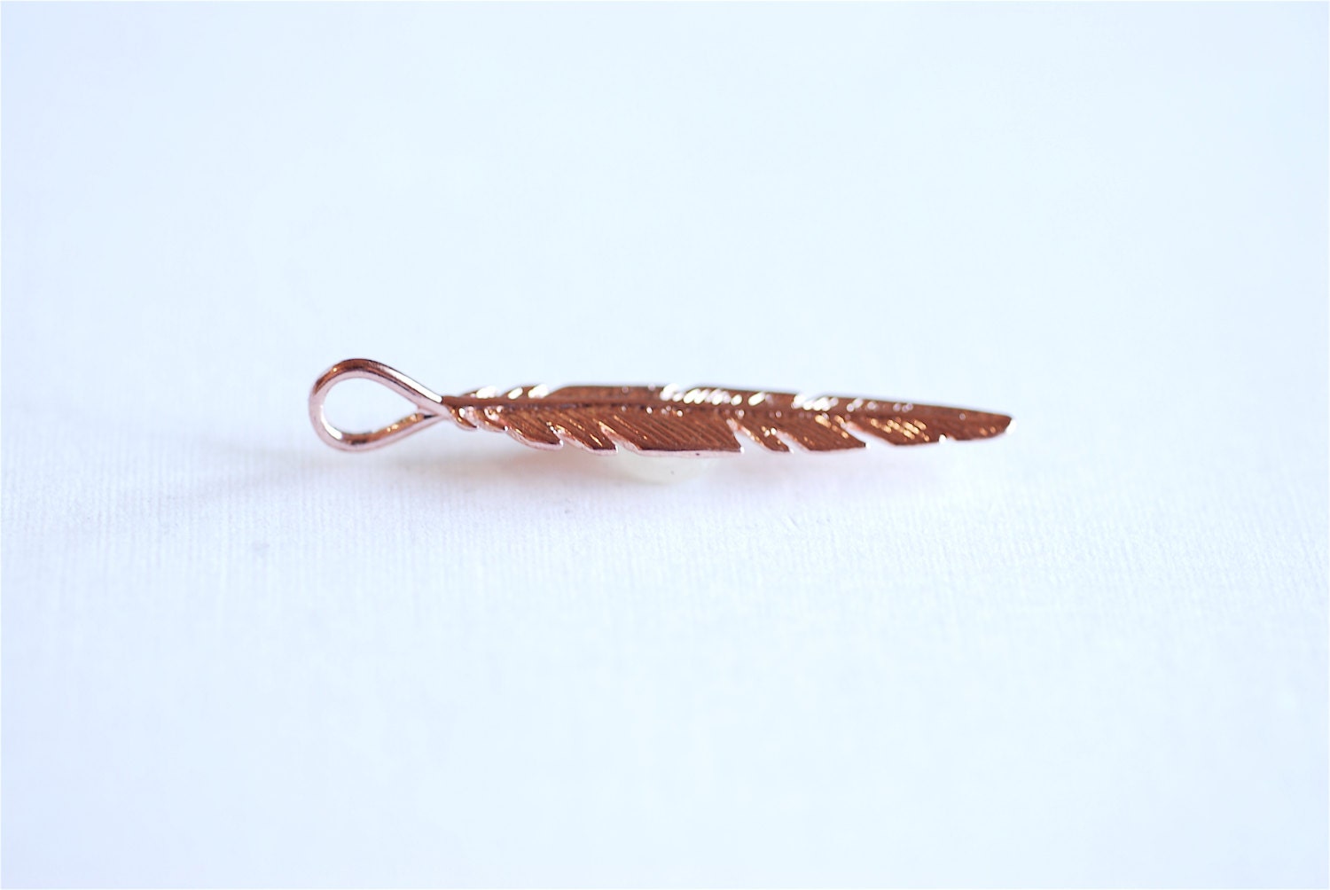 HARIM ハリム Leef Feather with Golden rose Pink Rose Gold Vermeil Feather Charm- 22k Rose Gold Plated