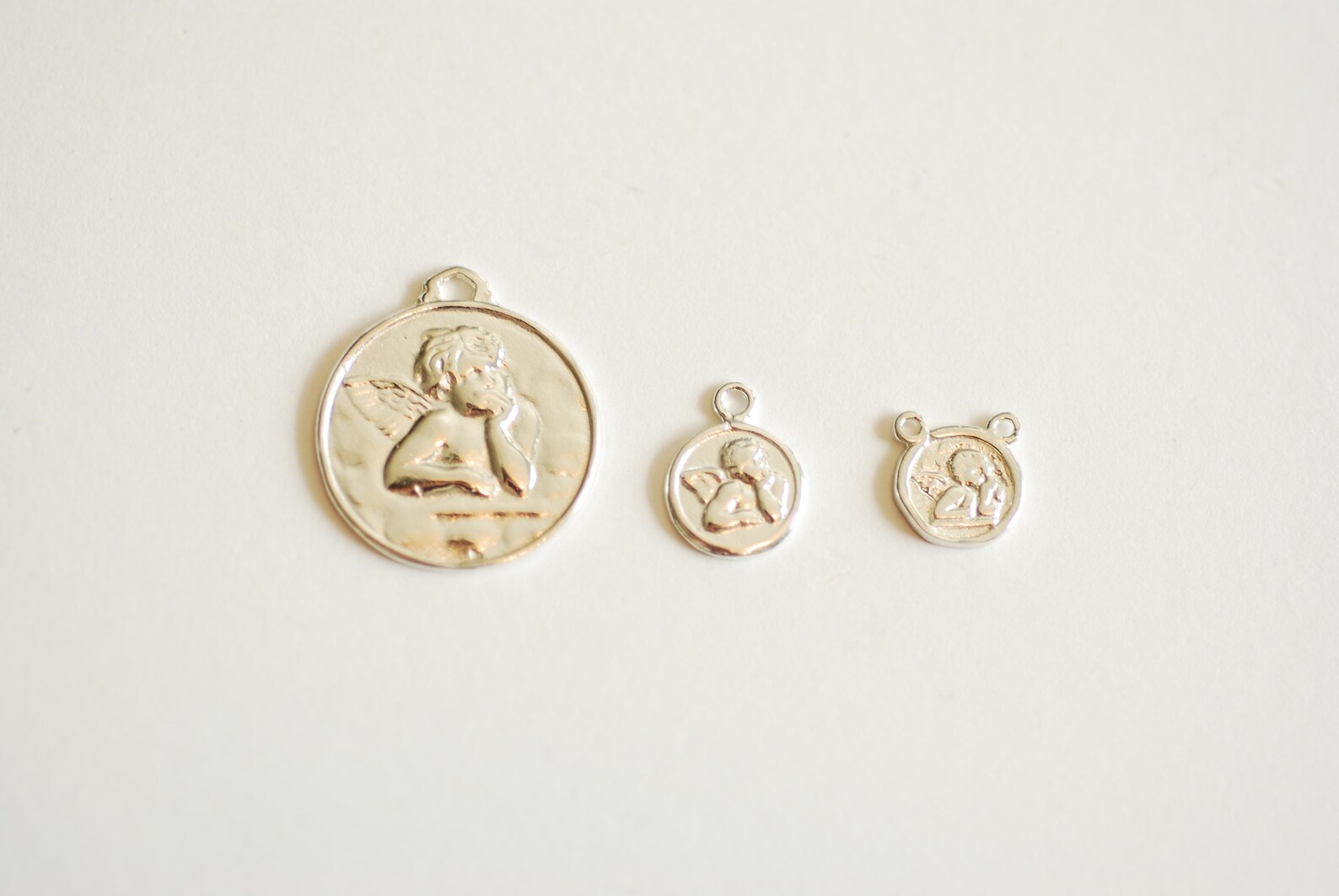 Small Rund Charm Small Angel Face Round Charm- Vermeil Gold 22k Gold Plated 925 Sterling ...