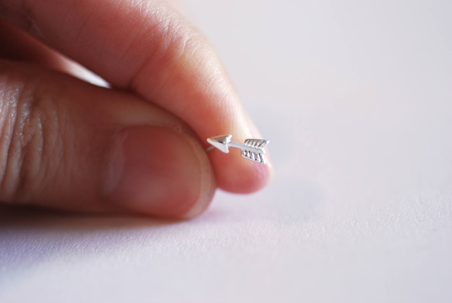 Silver arrow earring main image 1