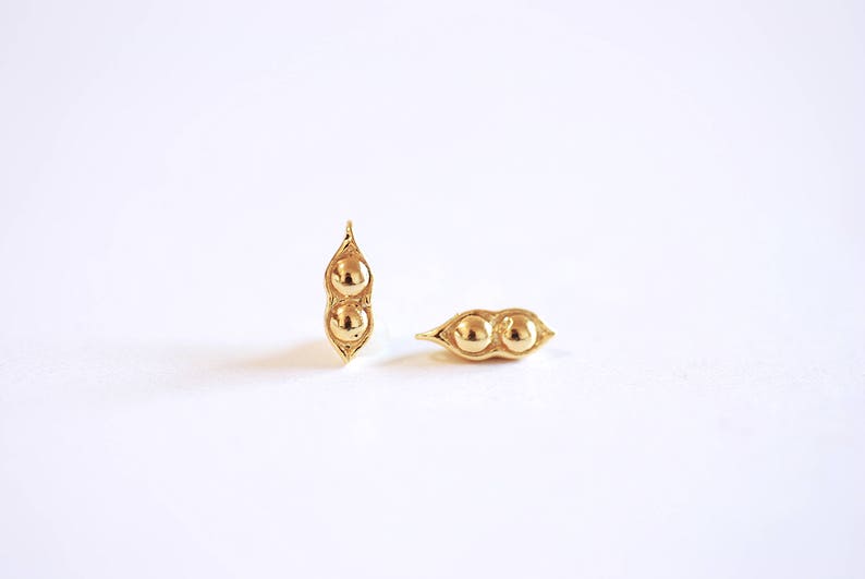 Sweet Pea,347 Two Peas in a Pod Charm Pendant- Shiny Gold Peas in a pod Pea Pod Necklace Pea Pod Charm,Best Friends Charm,Gold Baby Charm