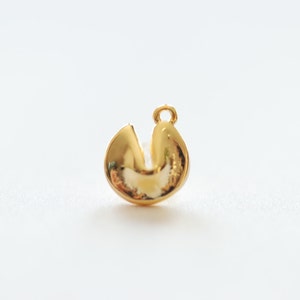 Glanzend vermeil gouden gelukskoekje - Vermeil gouden Chinese koekjeshanger, 18k verguld sterlingzilver, gelukskoekje, 96