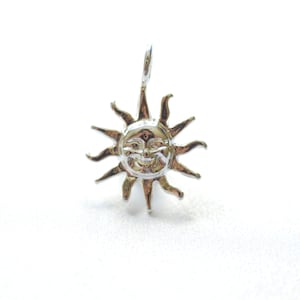 Sterling Silver Sunshine Charm - 925 Silver, Sun with rays pendant, Silver Sun Charm, Sterling Silver Charms Wholesale, Vermeil Supples, 208