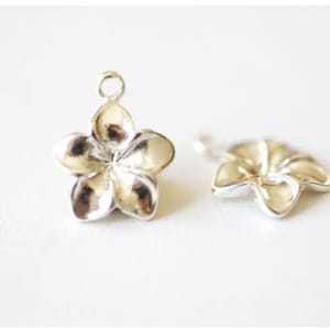 Sterling Silver Plumeria Hawaiian Flower Charm - 925 silver, tropical flower pendant, Small Hibiscus Plumeria Charm, Hawaiian Flower, 190