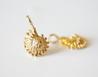 Shiny Vermeil Gold Seashell Conch Shell Charm Pendant - 18k gold over sterling silver sea life shell pendants, Vermeil Gold Shell Charm, 135