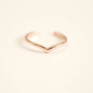 Chevron Ring in Gold Silver Rose Gold, Stackable Chevron Rings, V-Ring, Thin Chevron Ring, Minimalist Ring, Triangle Ring, Adjustable Ring image 5
