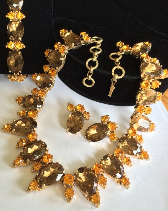 Gorgeous Vintage Schiaparelli Necklace Bracelet & 