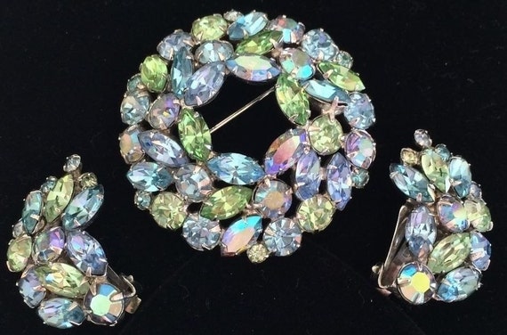 Glittering Vintage Weiss Sparkly Brooch Earrings … - image 1