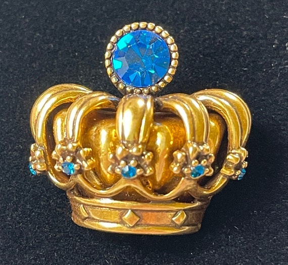 Vintage Trifari Crown Brooch Pin ~Blue Rhinestone… - image 1