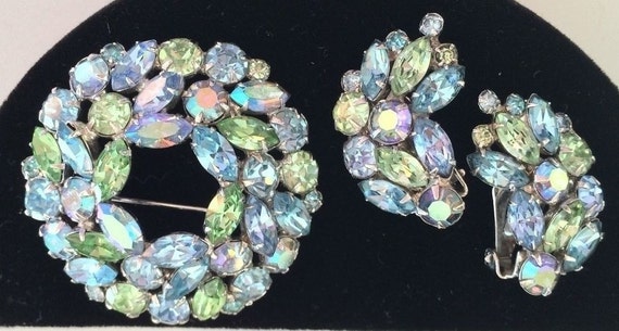 Glittering Vintage Weiss Sparkly Brooch Earrings … - image 4