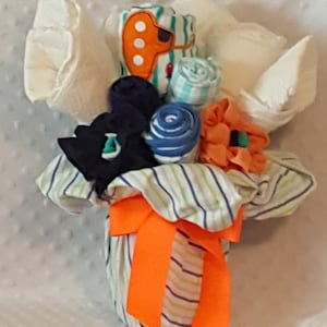 Under the SeaBaby Shower Centerpiece l Gender Neutral Welcome Baby Gift l Neutral Baby Shower Baby Clothes Bouquet l Baby Clothes Bouquet