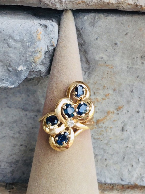 14k White Gold Sapphire and Diamond FreeForm Ring 14k White Gold Sapphire and Diamond FreeForm Ring