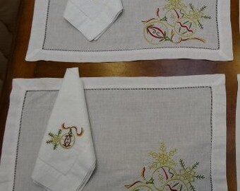 Embroidered Christmas Placemats & Napkins: White Linen Table Linens, Set of 4