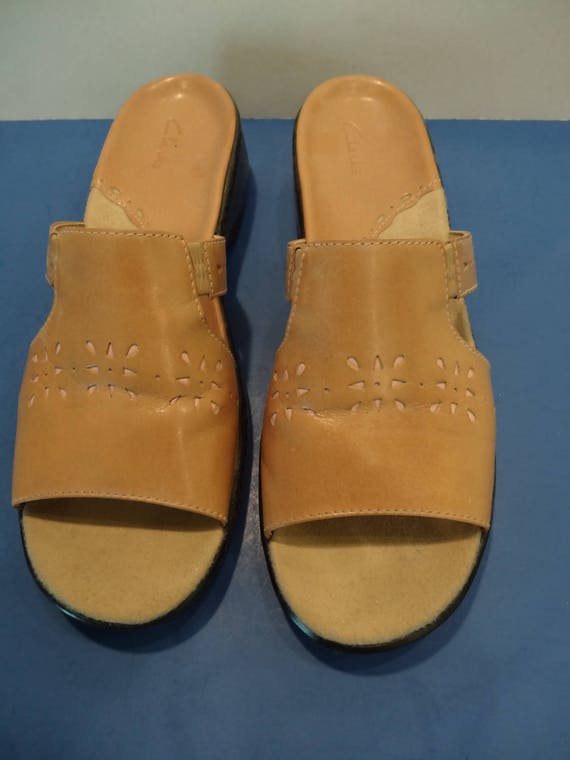women's clark sandals on sale