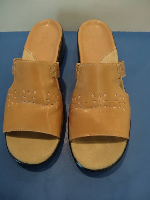 clarks ladies sandals sale