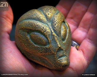 Grey Alien Stone Carving Artifact Replica Bronze Patina Color UFO Gift Area 51 Memorabilia X Files Collectible Sci-Fi Decor Oddity