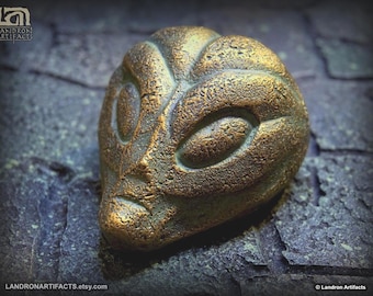 Alien Grey Artifact Replica Bronze Patina faux finish UFO Area 51 Ancient Aliens Sci-Fi Decor Oddity