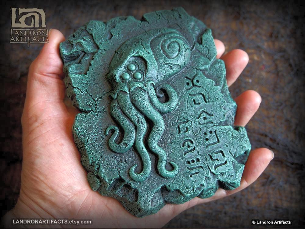 Cthulhu Idol Wall Relief Sculpture v4 - Lovecraft Prop Replica Gothic Horror Art - Green Stone Color Edition