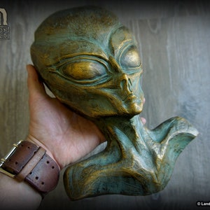 Alien Grey Bust Sci-fi Wall Sculpture Relief UFO Area 51 Roswell Ancient Aliens - Bronze Color Edition