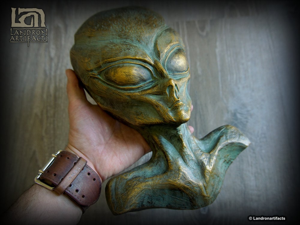 Alien Grey Bust Sci-fi Wall Sculpture Relief UFO Area 51 Roswell Ancient Aliens - Bronze Color Edition