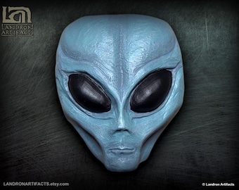 Alien Grey Wall Plaque Sculpture UFO Gift Area 51 Memorabilia X Files Collectible Sci-Fi Decor Ancient Aliens - Full Color Ver