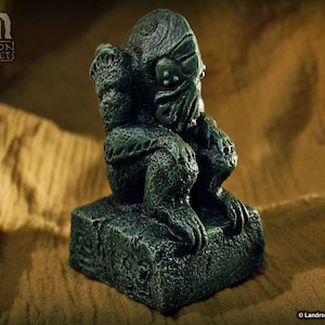 Cthulhu Idol Statue Figurine - Lovecraft Prop Replica Gothic Horror Art