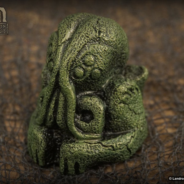 Cthulhu Idol Statue Figurine v2 (Metallic Green Edition)