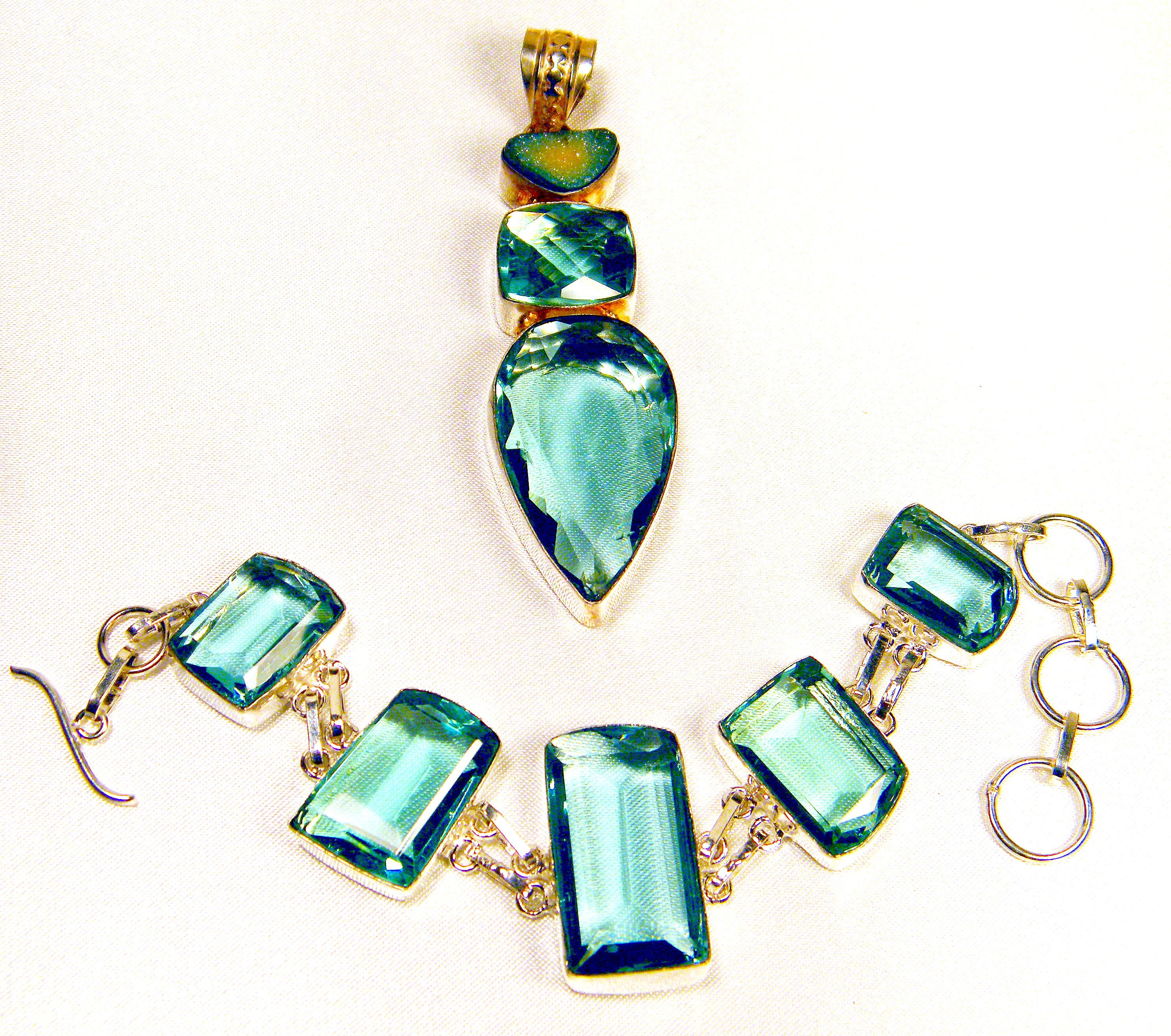 Sterling Silver Caribbean Blue Topaz and Druzy Pendant Bracelet Set