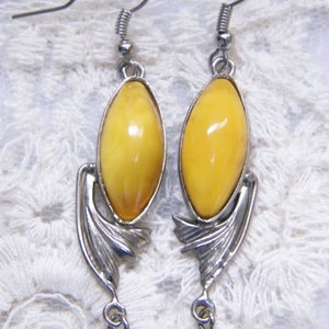 Vintage Art Nouveau Butterscotch Baltic Amber Earrings