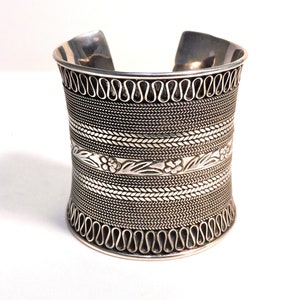 Amazing Heavy Sterling Silver Indonesian Etched Vintage 112 Gram Bracelet